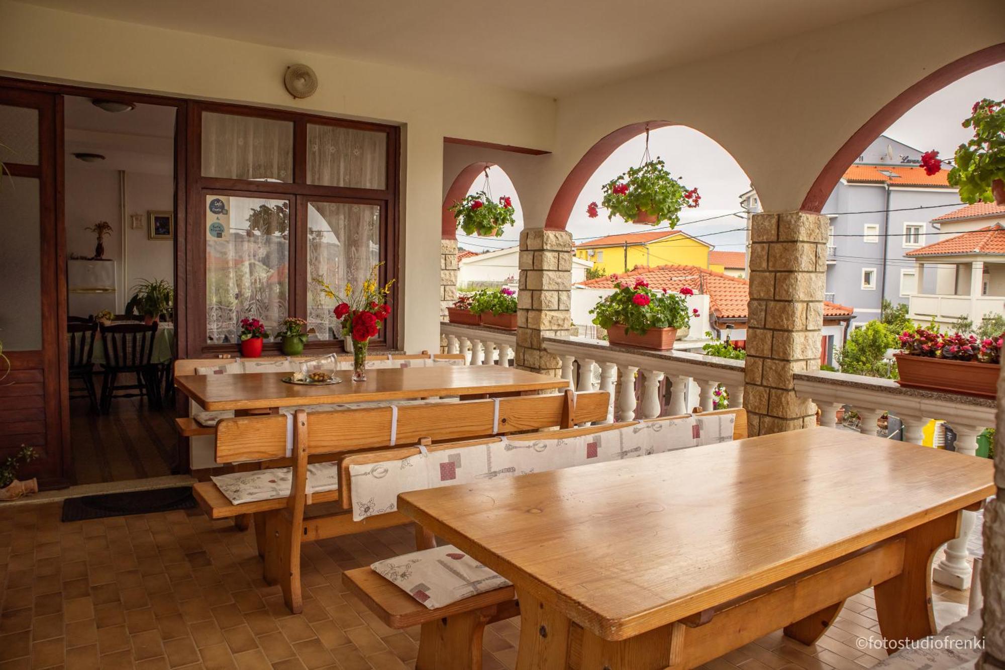 Guesthouse Marija Lopar Exterior photo